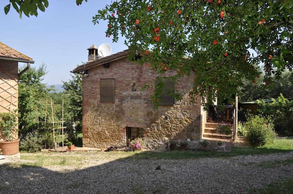Agriturismo Colombino Siena Luaran gambar